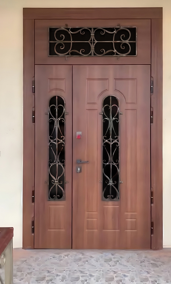 Полуторная коттеджная дверь Полуторная коттеджная дверь